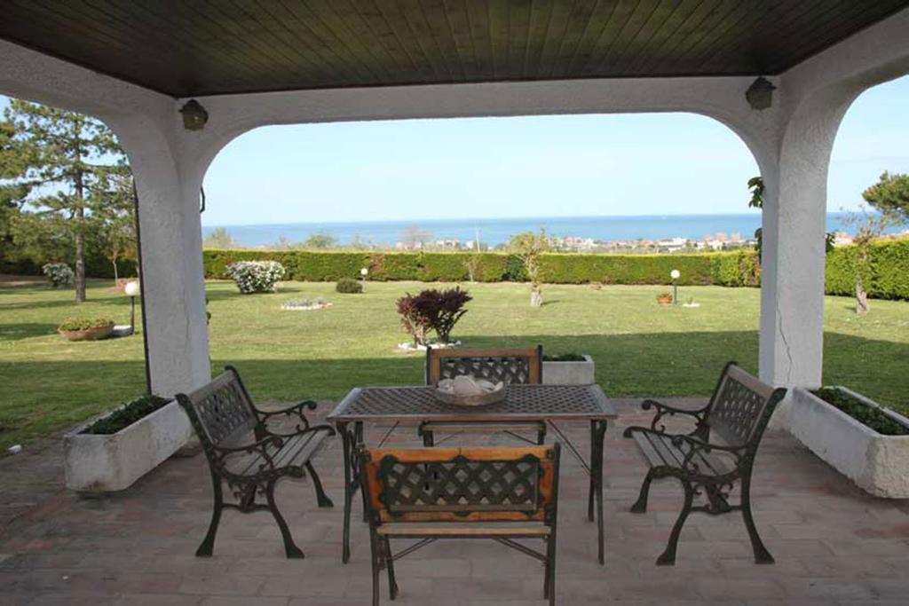 Villa Dolcevita San Costanzo Экстерьер фото
